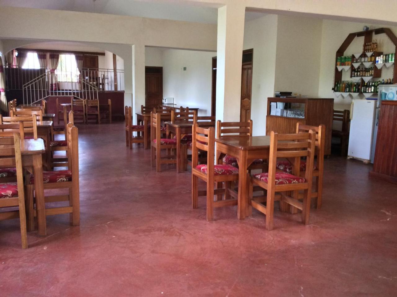 Skyway Hotel Entebbe Exterior foto
